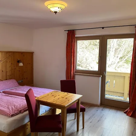 Mirabelle Bed & Breakfast