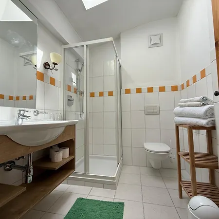 Bed & Breakfast Mirabelle 3*