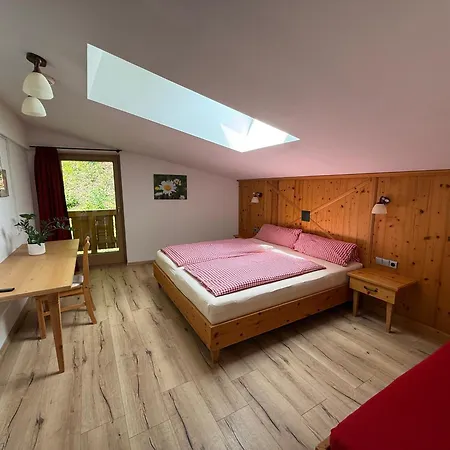 Mirabelle Bed & Breakfast 3*